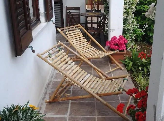 With A Parking Space - 11049 * 普拉