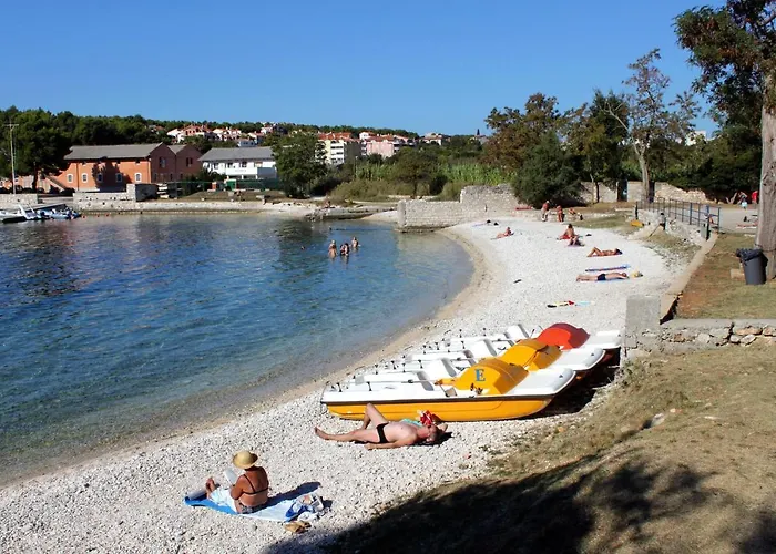 Apartman With A Parking Space - 11049